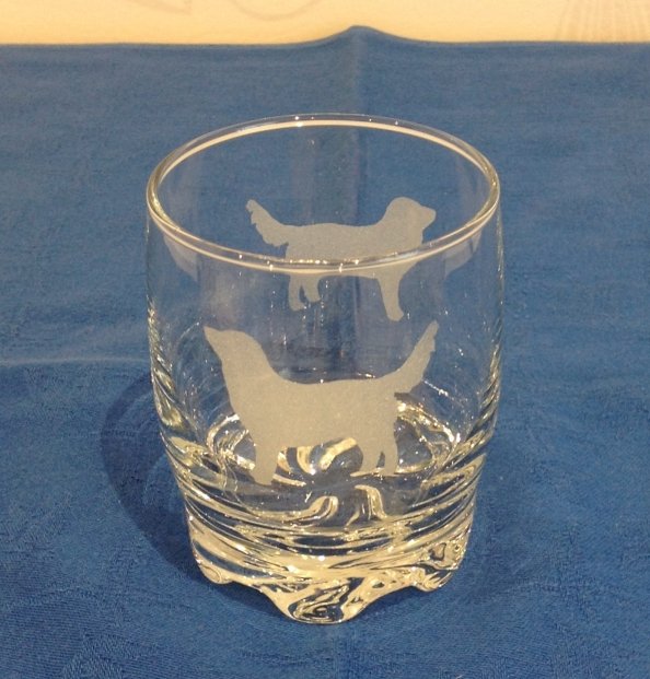 Whiskyglas med hundmotiv