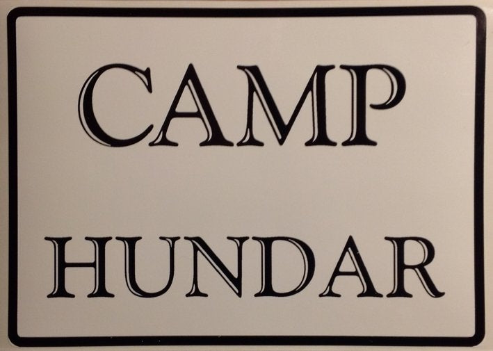 Dekal "CAMP HUNDAR"