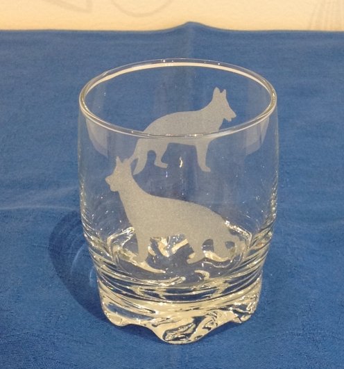 Whiskyglas med hundmotiv