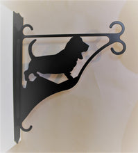 Load image into Gallery viewer, Ampelhållare motiv Basset