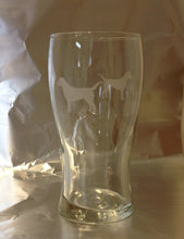 Indlæs billede til gallerivisning 2-pack ölglas med  hundmotiv